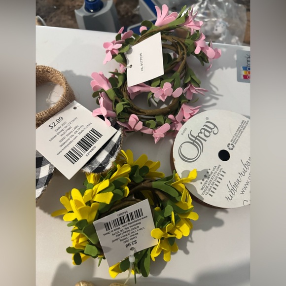 Spring Bundle -10 items - Picture 6 of 7